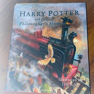 Harry Potter And The Philosopher's Stone: Illustrated Edition